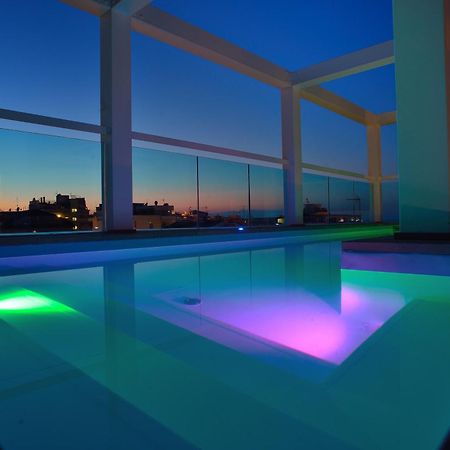 Embassy Hotel & Spa Cattolica Luaran gambar