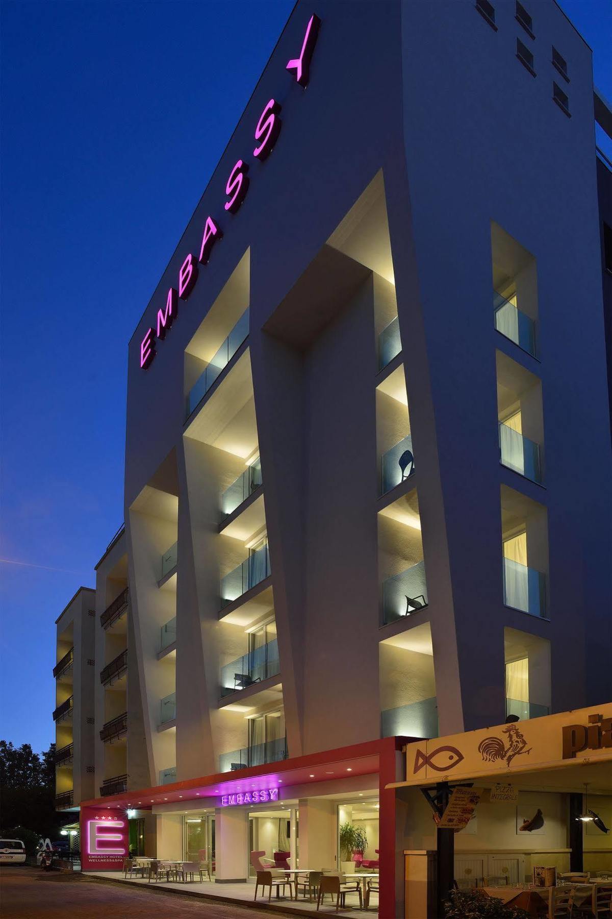 Embassy Hotel & Spa Cattolica Luaran gambar