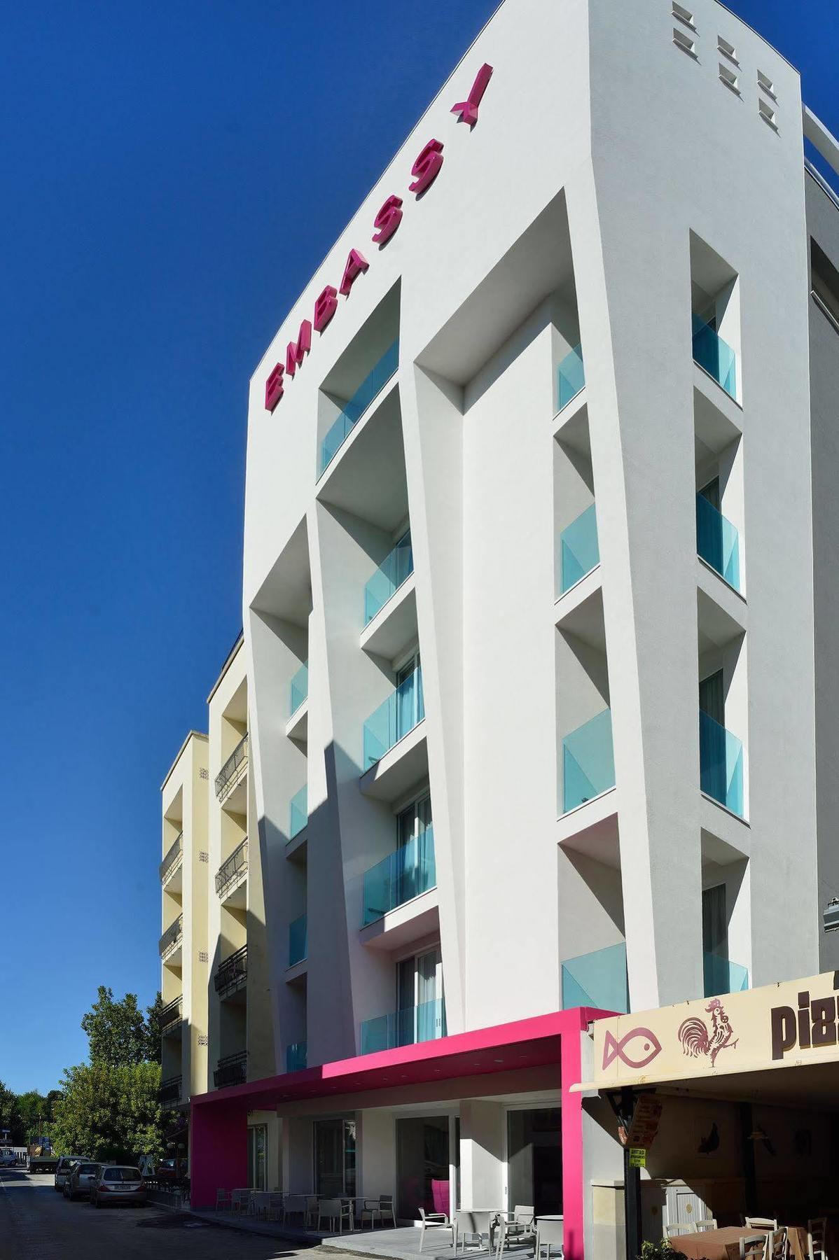 Embassy Hotel & Spa Cattolica Luaran gambar